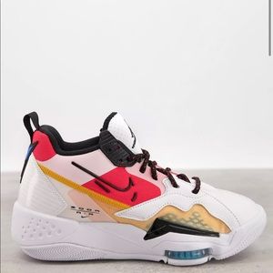 Jordan Zoom '92 sneakers in white and multi